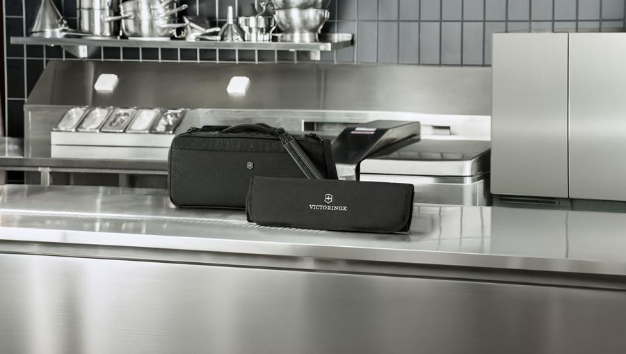 Victorinox lance deux nouveaux sets de cuisine pour apprentis.