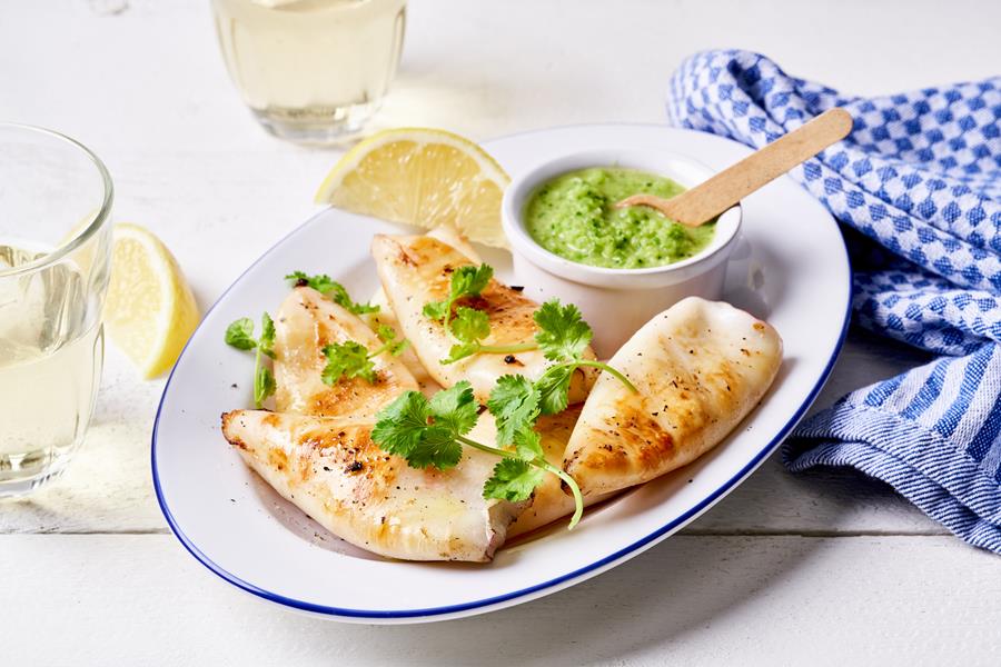 Gegrilde zeekat met mojo verde