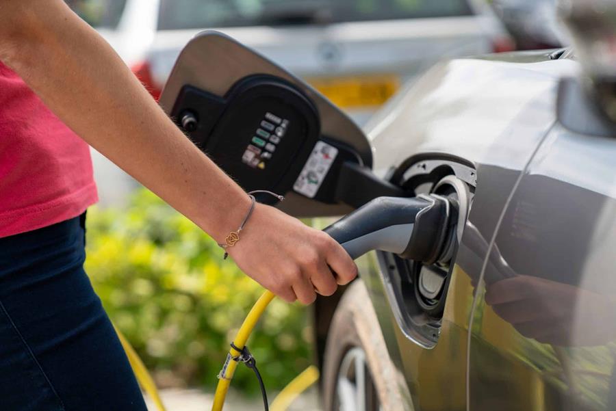 De groei van batterijtoepassingen, onder meer in elektrische voertuigen en thuisopslag, vraagt om nieuwe inzichten en aangepaste veiligheidsprocedures
